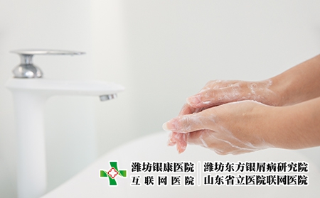 攝圖網_501697376_女性衛生間洗手特寫(企業商用) 攝圖網_501697376_女性衛生間洗手特寫(企業商用)