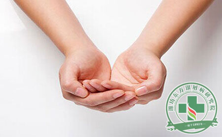 怎樣減少銀屑病出現手腳冰涼