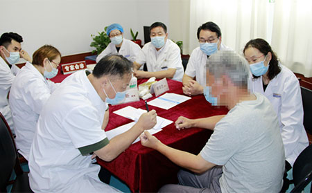 王昕教授與濰坊銀康醫院李華杰院長