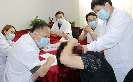 王昕教授與濰坊銀康醫院李華杰院長