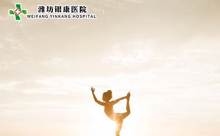 睡眠不足也會導致白癜風嗎?白癜風的病因有哪些?